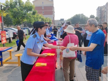 间群策略 密云区市场监管局把安全用药知识送到“家门口”